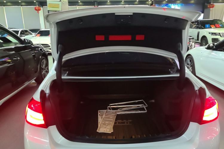 Used BMW 3 Series 2019 320Li Fashion Model
