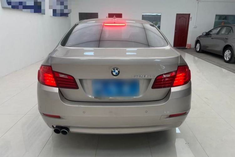 Used BMW 5 Series 2017 528Li Leading Model
