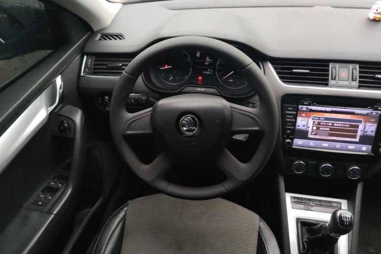 Used Skoda Octavia 2015 1.6L Manual Yijie Edition