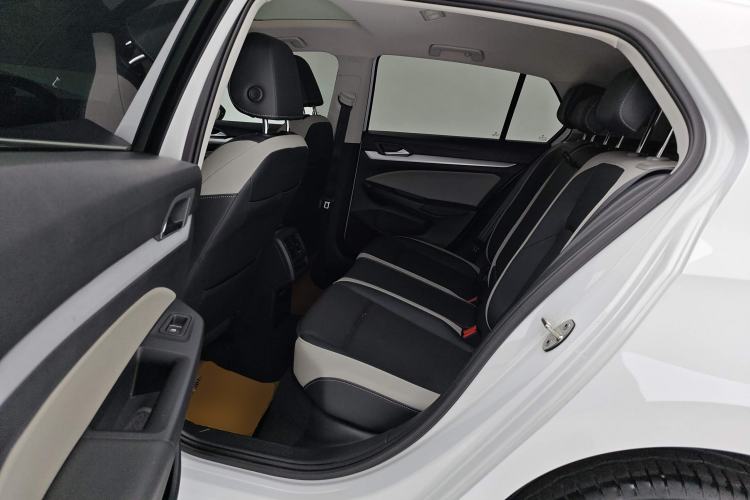 Used Volkswagen Golf 2023 200TSI DSG Pro
