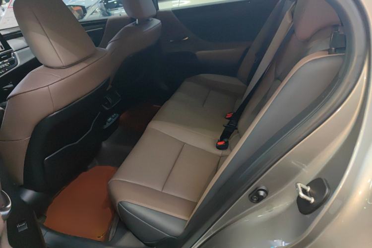 Used Lexus ES 2022 200 Excellence Edition