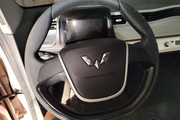 Used Wuling Hongguang MINIEV 2021 Macaron Premium Model – Lithium-NMC
