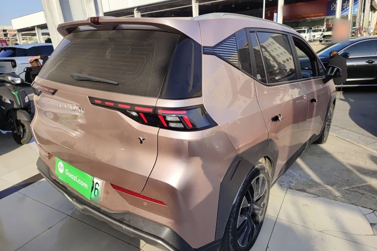 Used AION Y 2022 70 Tech Edition Lithium Iron Phosphate
