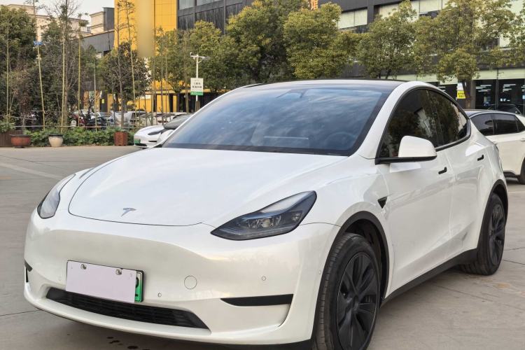 Used Tesla Model Y 2023 Rear-Wheel-Drive Version