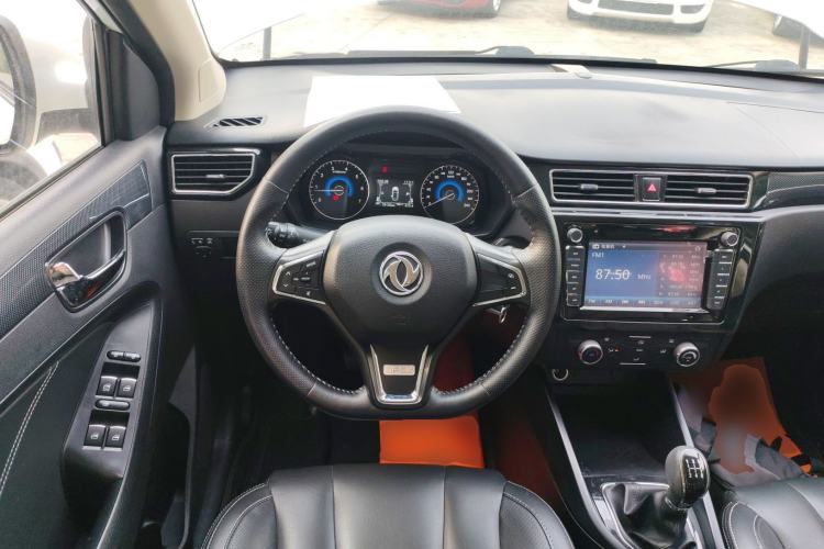 Used Dongfeng Fengon 580 2016 1.8L Manual Comfort Model
