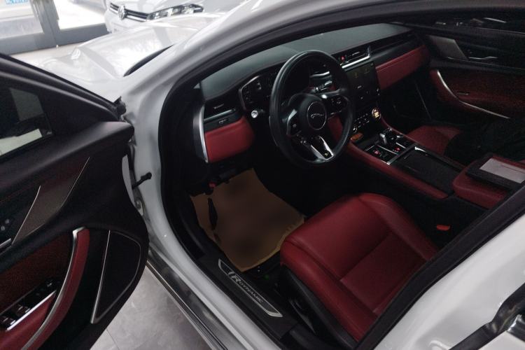 Used Jaguar XFL 2019 XFL 2.0T 250 PS Two-Wheel-Drive Luxury Edition