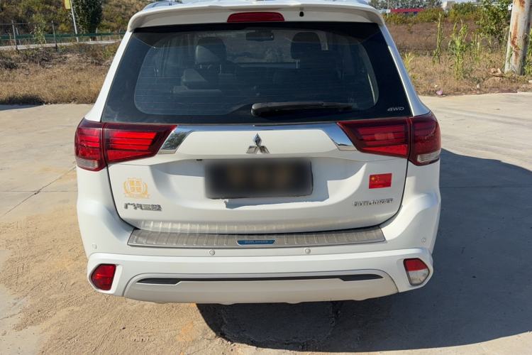 Used Mitsubishi Outlander 2021 2.4L 4x4 Zhi Xiang Edition 7 Seats
