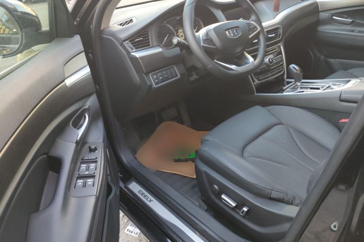 Used Geely Auto Emgrand GT 2017 1.8T Zunya Model
