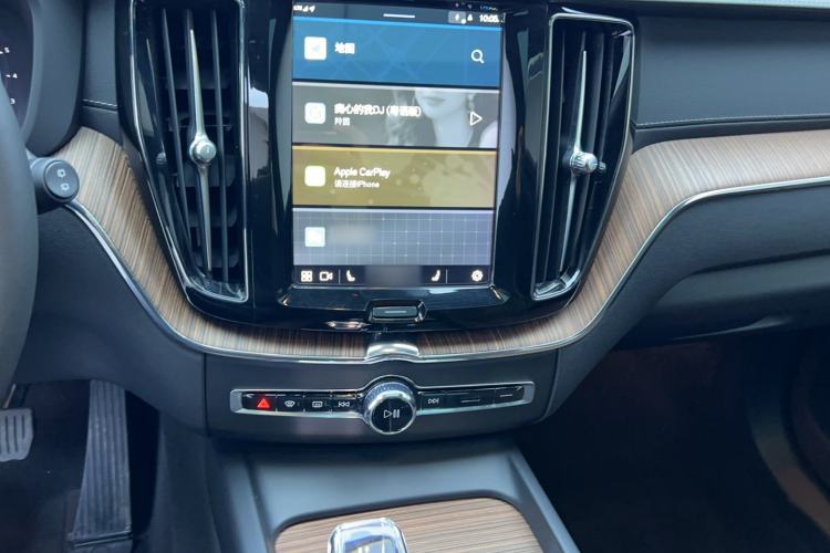 Used Volvo XC60 2023 B5 4x4 Smart Luxury Edition