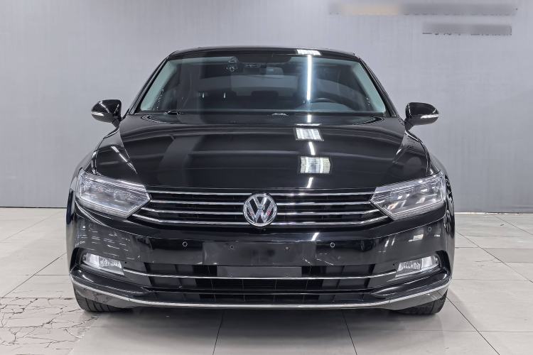 Used Volkswagen Magotan 2018 330TSI DSG Advanced Model
