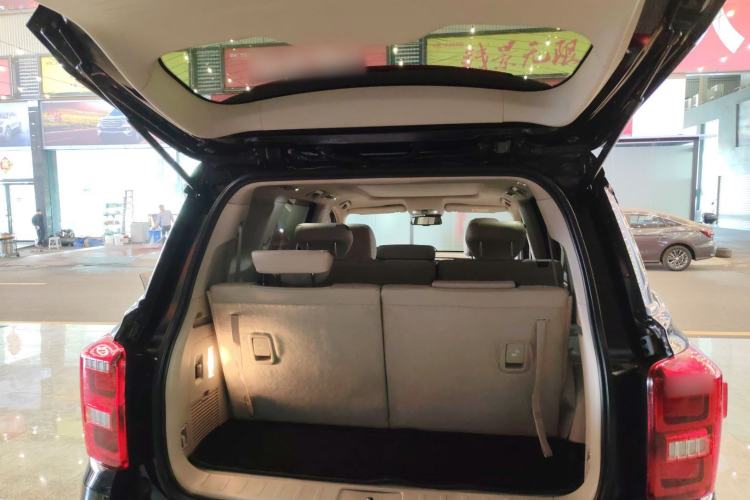 Used GAC Trumpchi GS8 2017 320T Two-Wheel Drive Luxury Smart Connectivity Version (7 Seats)