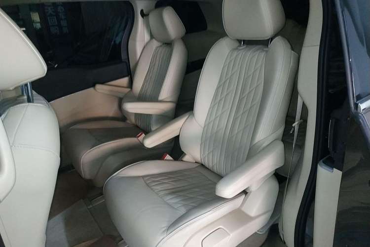 Used Buick GL8 2023 Land Executive Class 652T Luxury Model
