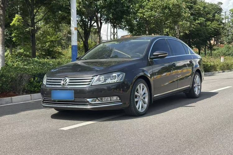 Used Volkswagen Magotan 2013 2.0 TSI Ultimate Model
