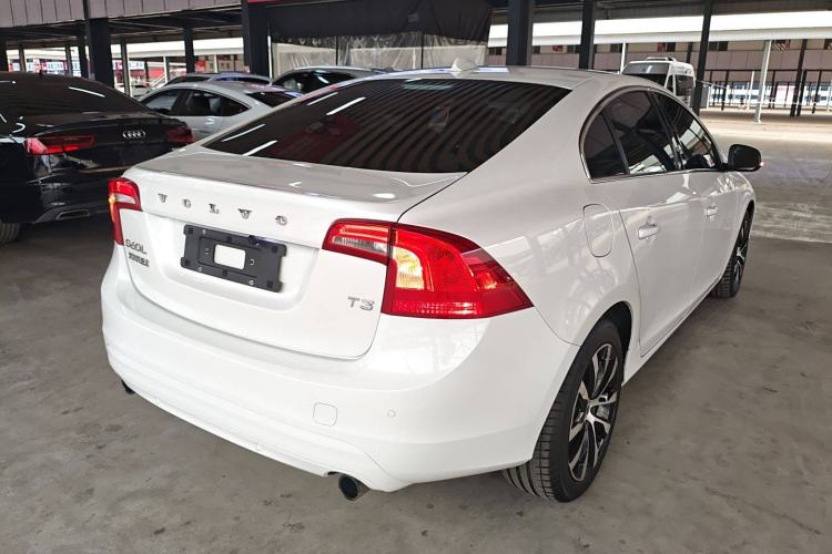 Used Volvo S60 2018 S60L T3 Smart Progress Edition
