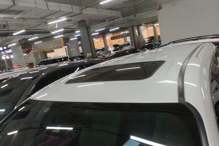 Used Toyota Sienna 2023 2.5L Hybrid Luxury Edition
