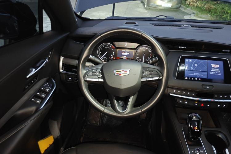 Used Cadillac XT4 2022 28T Two-Wheel Drive Prestige Version
