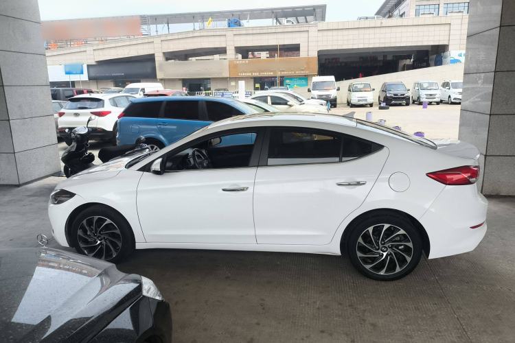 Used Hyundai Elantra 2020 1.4T Dual-Clutch Xuan Dong · Dynamic Version
