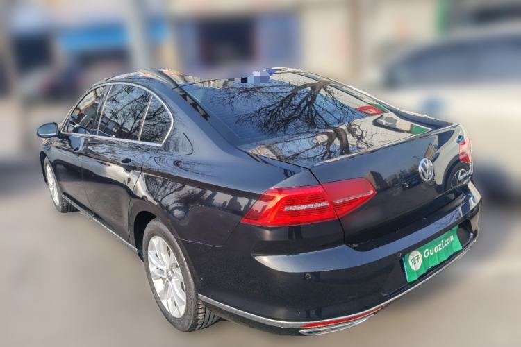 Used Volkswagen Magotan 2017 330TSI DSG Luxury Model
