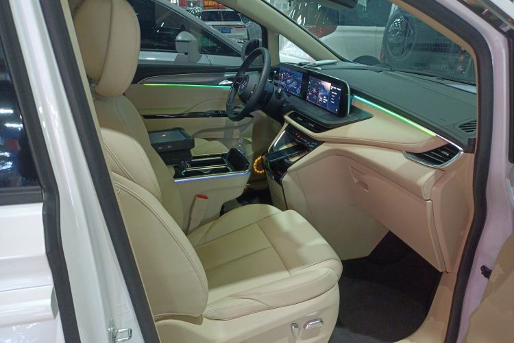 Used Buick GL8 New Energy 2025 Lu Shang Smart Enjoyment Edition 7-Seater