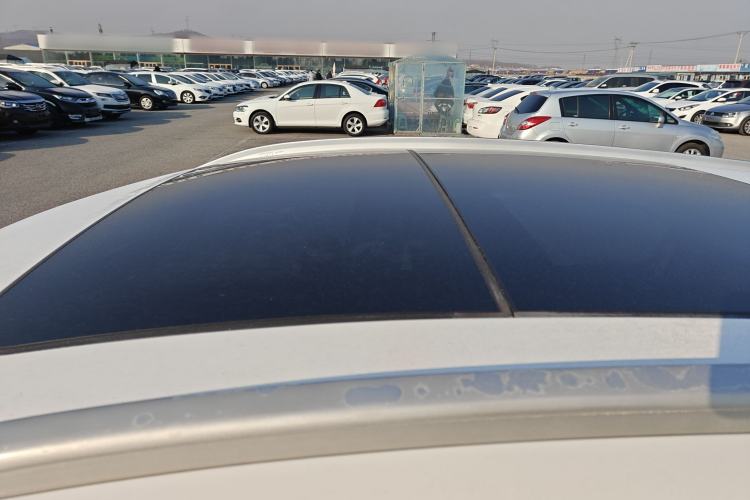 Used Honda Vezel 2017 1.8L CVT Front-Wheel Drive Pioneer Edition
