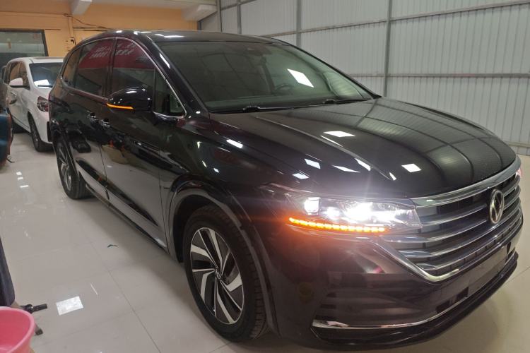 Used Volkswagen Viloran 2023 380TSI Luxury Edition