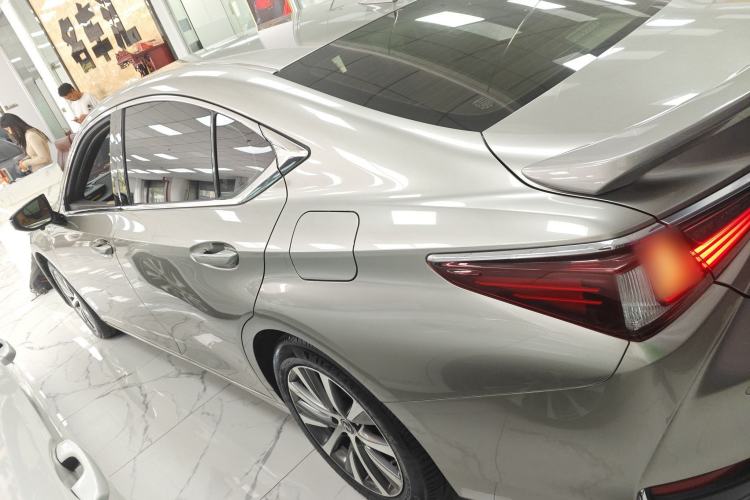 Used Lexus ES 2020 200 Excellence Edition
