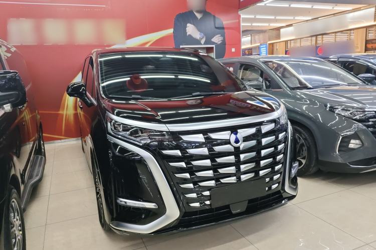 Used Denza D9 2024 DM-i 980 Four-Wheel Drive Prestige Model
