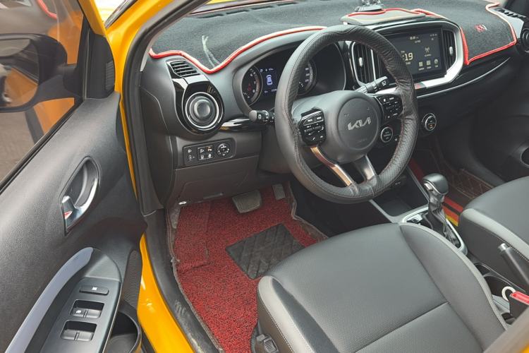 Used Kia kx1 Stonic 2021 1.4L CVT Fun & Sunroof Model