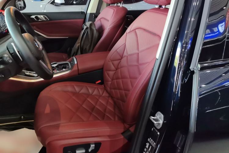 Used BMW X5 2023 xDrive 30Li Luxury M Sport Night Edition Package
