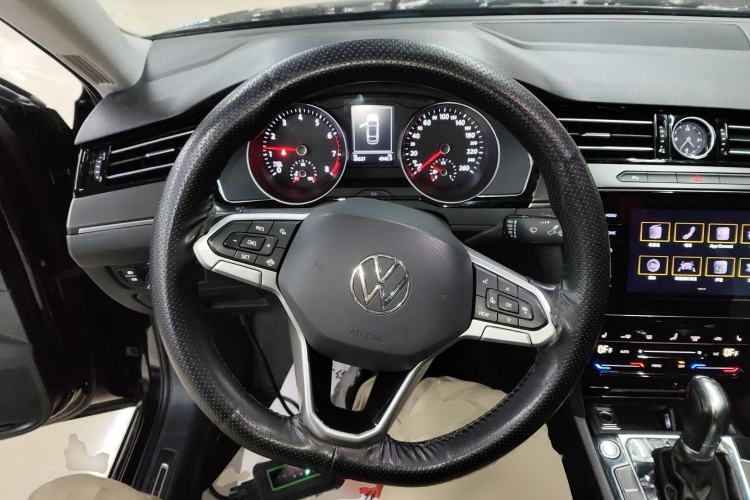 Used Volkswagen Magotan 2020 330TSI DSG Leading Model
