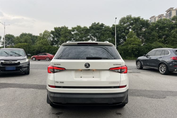 Used Skoda Kodiaq 2018 Facelifted TSI330 5-Seater Two-Wheel-Drive Comfort Edition
