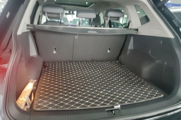 Used Volkswagen Tiguan L 2024 330TSI Automatic Two-Wheel Drive R-Line Enhanced Edition