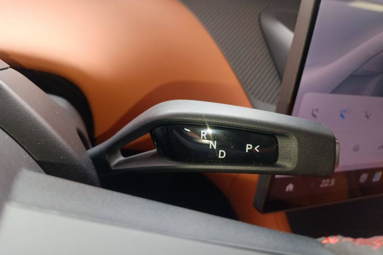 Used  YU7 2025 Ultra-Long Range High-Performance All-Wheel-Drive Max Edition
