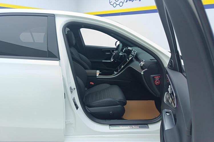 Used Mercedes-Benz C-Class 2024 Facelift C 260 L Night Edition Sport Version
