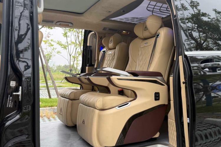 Used Mercedes-Benz V-Class 2018 V 260 L Prestige Extended Version China VI