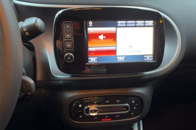 Used  forfour 2016 0.9T 66 kW Pioneer Edition