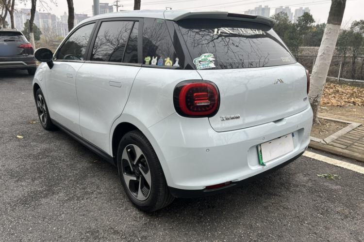 Used  3 2023 505km Air