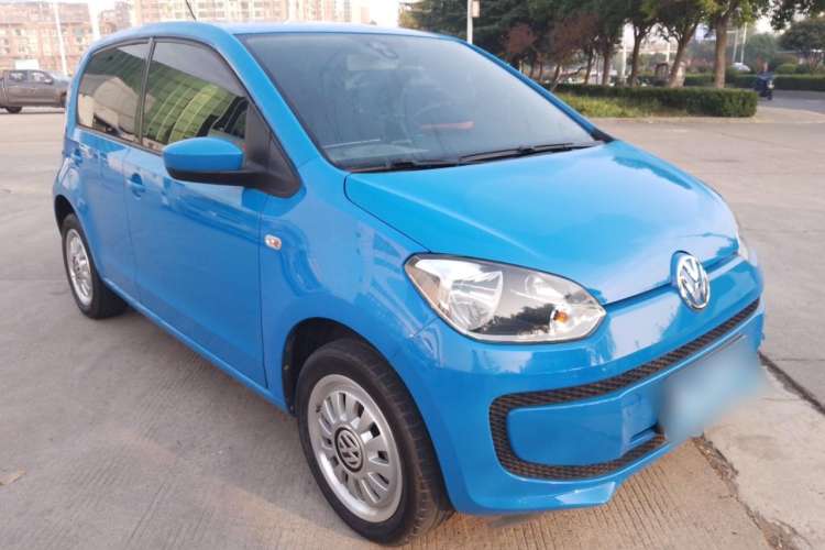 Used Volkswagen up! 2015 1.0L move up!
