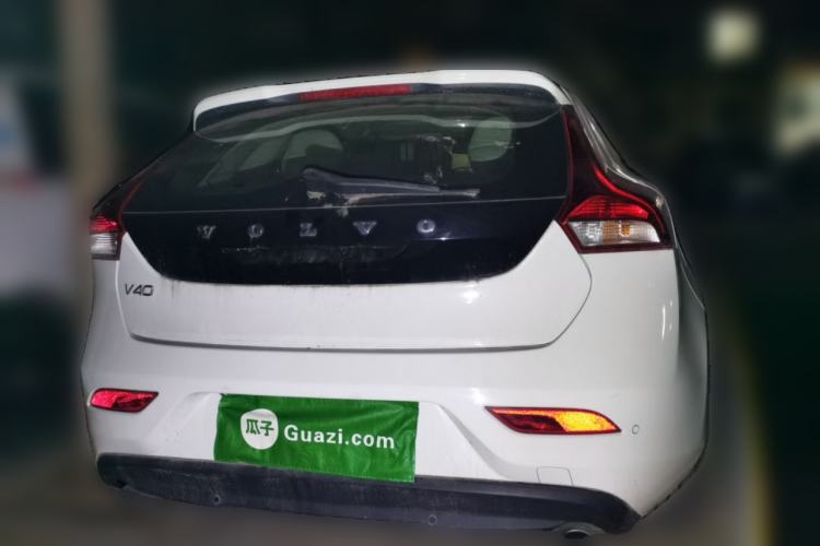 Used Volvo V40 2013 2.0T Zhiya Edition
