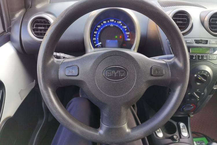 Used BYD F0 2012 1.0L XuanKu Trim

