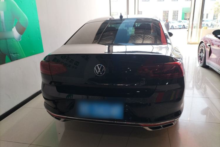 Used Volkswagen Magotan 2023 2 Million Units Limited Edition 330TSI DSG Leading Version