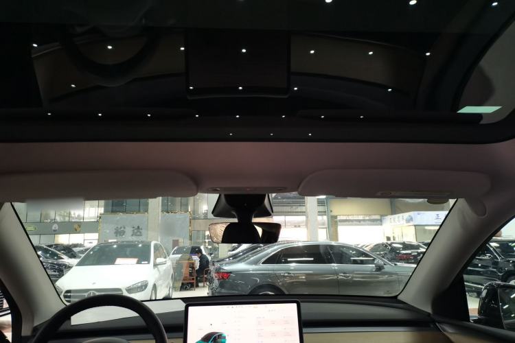 Used Tesla Model Y 2022 Rear-Wheel-Drive Version
