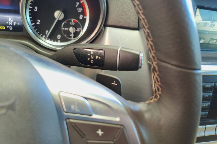 Used Mercedes-Benz M-Class 2014 ML 320 4MATIC
