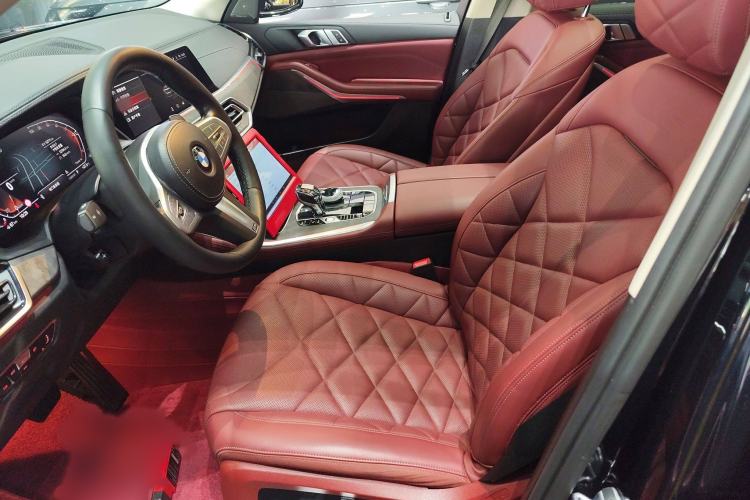 Used BMW X5 2022 xDrive 30Li M Sport Package