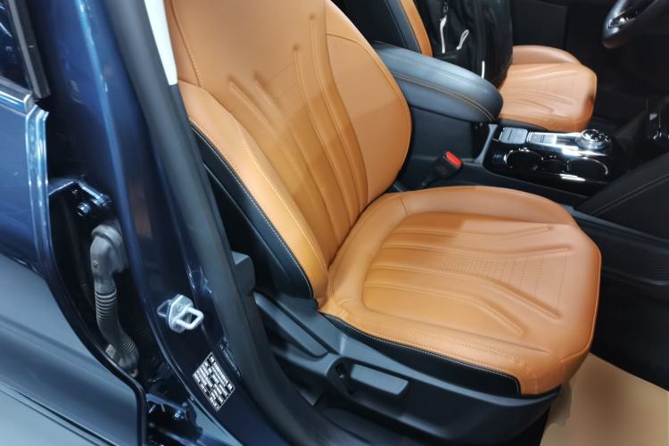 Used Ford Escape 2020 EcoBoost 245 Two-Wheel Drive Smart & Enjoyment Model
