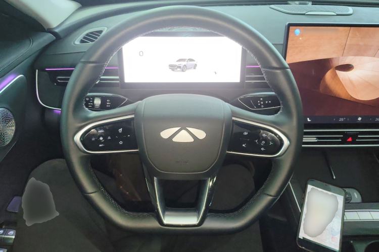 Used Chery Fengyun A8L 2025 1.5 TGDI 145 km Luxury Version
