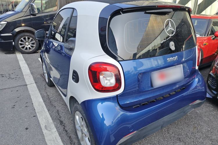 Used  fortwo 2018 1.0L 52kW Hardtop Dynamic Version China V
