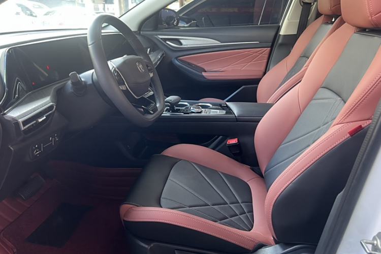 Used Changan Eado 2023 Changan Edition PLUS Blue Whale NE 1.4T GDI DCT Prestige Version
