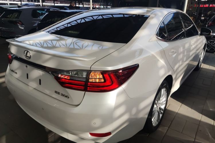 Used Lexus ES 2015 200 Comfort Edition
