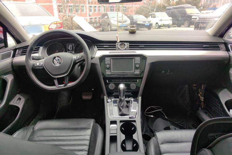 Used Volkswagen Magotan 2019 330TSI DSG Leading Edition China V Standard
